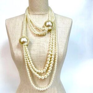 Wrecking Ball Statement Pearl Necklace. NWOT